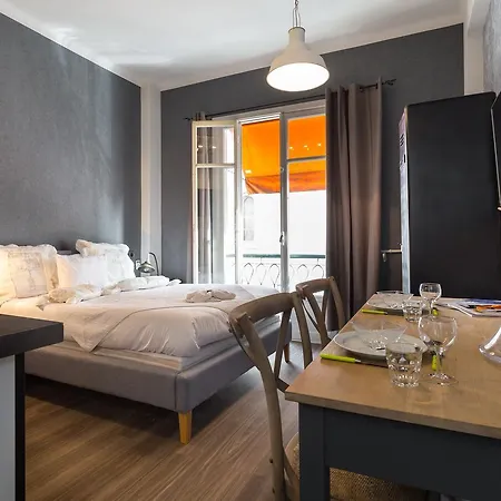 Aparthotel Azur Nizza