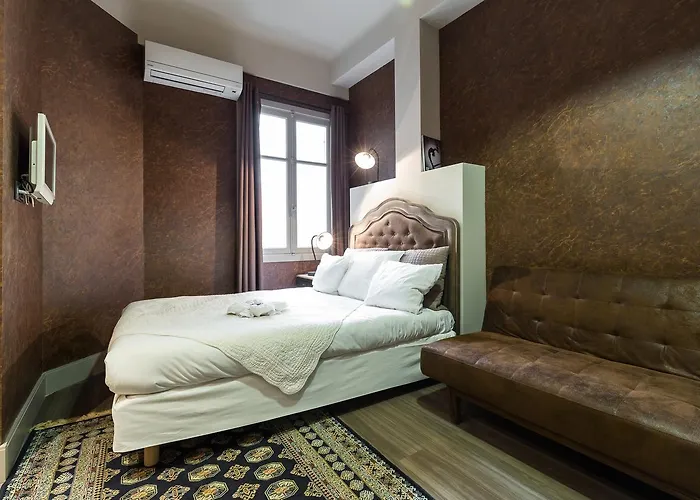 Azur شقة فندقية نيس